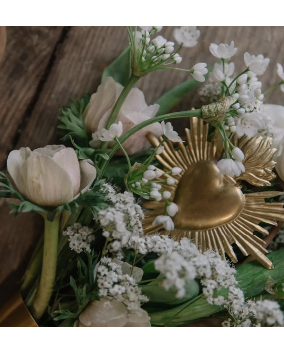 Bijou de bouquet coeur sacré